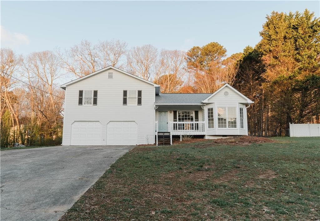 3 bedroom, 2 bathroom single family residence sold at 297 Graison Lane, Dallas, GA 30157