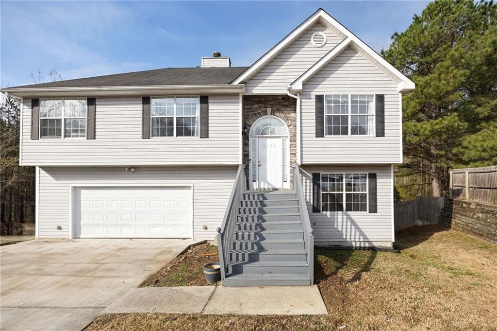 4 bedroom, 3 bathroom single family residence sold at 6595 Lancelot Court, Riverdale, GA 30296