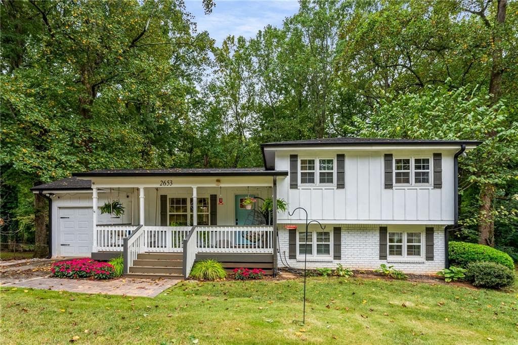 3 bedroom, 3 bathroom single family residence sold at 2653 Hatfield Circle, Atlanta, GA 30316