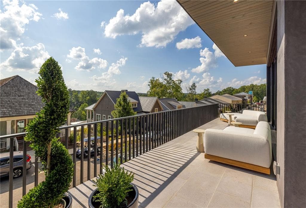 4 bedroom, 6 bathroom, 5,082 sq ft single family residence for sale at 1131 Lupo Loop, Chattahoochee Hills, GA 30268 — photo 10