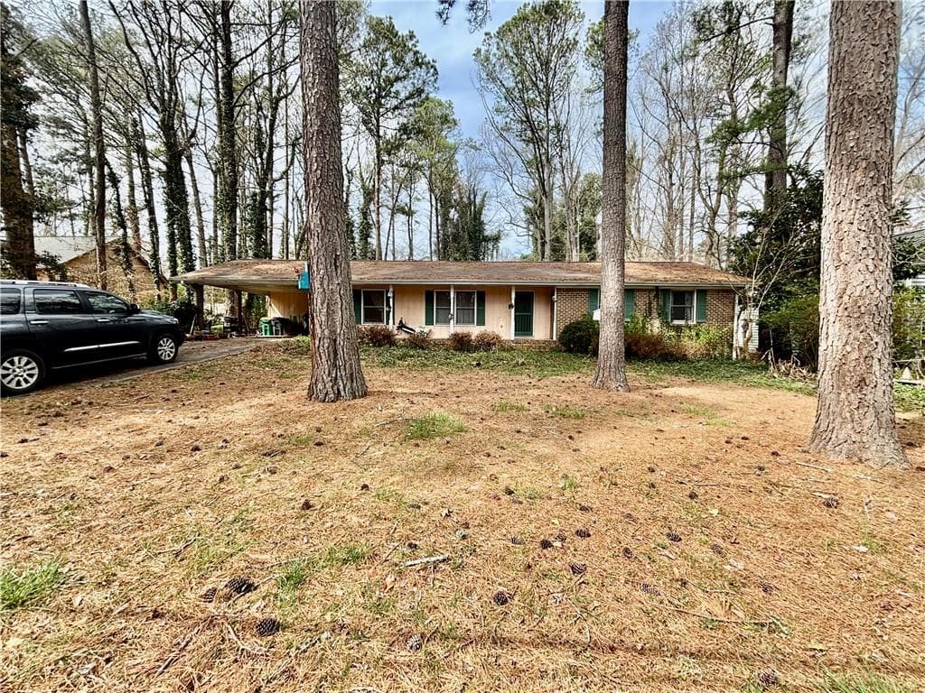 3 bedroom, 2 bathroom single family residence sold at 3077 Meadow Lark Drive, Duluth, GA 30096