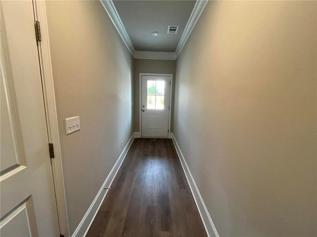 3 bedroom, 3 bathroom, 1,969 sq ft townhouse for sale at 21 Creekside Commons Drive, Hoschton, GA 30548 — photo 4