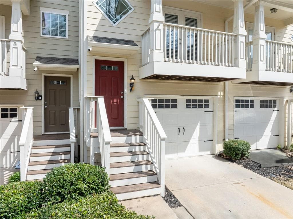 3 bedroom, 4 bathroom, 1,326 sq ft townhouse sold at 1245 Liberty Parkway 807, Atlanta, GA 30318