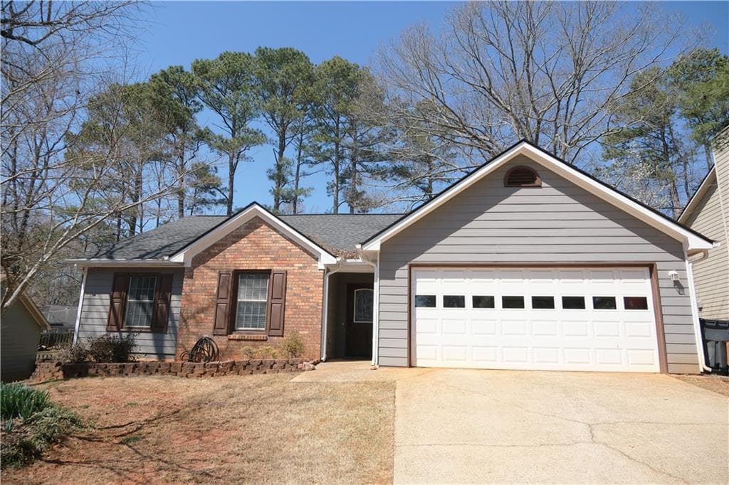 3 bedroom, 3 bathroom single family residence sold at 985 Orchard Mill Court, Lawrenceville, GA 30043