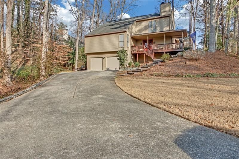 4 bedroom, 3 bathroom single family residence sold at 3916 Loch Highland Pass, Roswell, GA 30075
