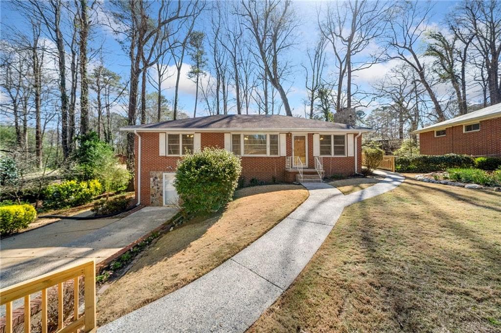 5 bedroom, 3 bathroom single family residence sold at 750 Parkway Drive, Smyrna, GA 30080