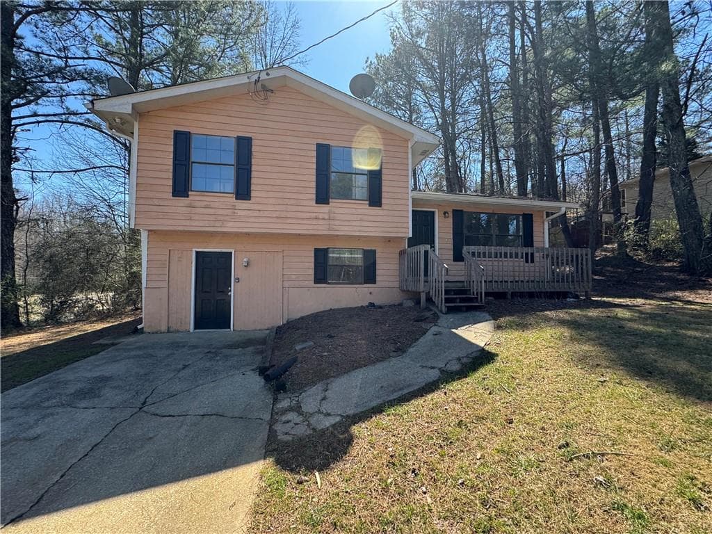 3 bedroom, 2 bathroom, 1,528 sq ft single family residence sold at 3116 Lake Monroe Road, Douglasville, GA 30135