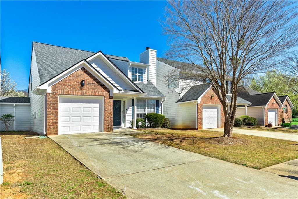 2 bedroom, 3 bathroom townhouse sold at 4105 Ravenwood Court 3, Union City, GA 30291