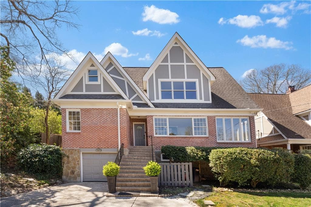 5 bedroom, 4 bathroom single family residence sold at 1824 Windemere Drive, Atlanta, GA 30324