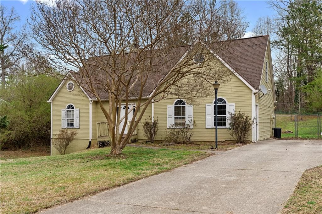 3 bedroom, 3 bathroom single family residence sold at 115 Louise Lane, Villa Rica, GA 30180