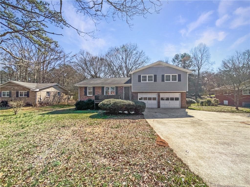 3 bedroom, 2 bathroom single family residence sold at 7648 Mount Zion Boulevard, Jonesboro, GA 30236
