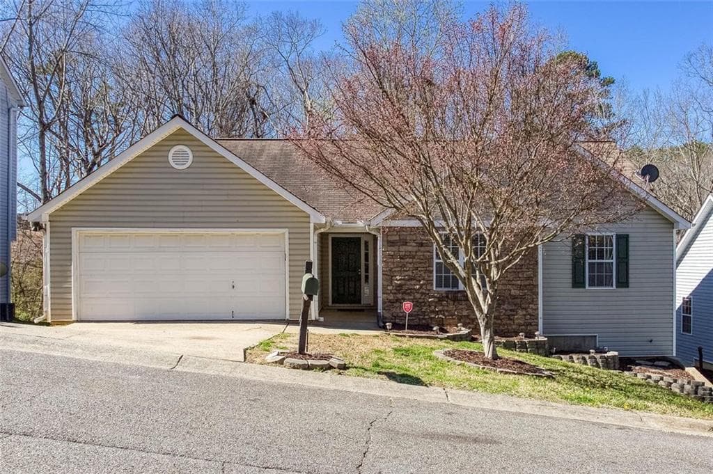 4 bedroom, 3 bathroom single family residence sold at 315 HILLCREST Lane, Canton, GA 30115