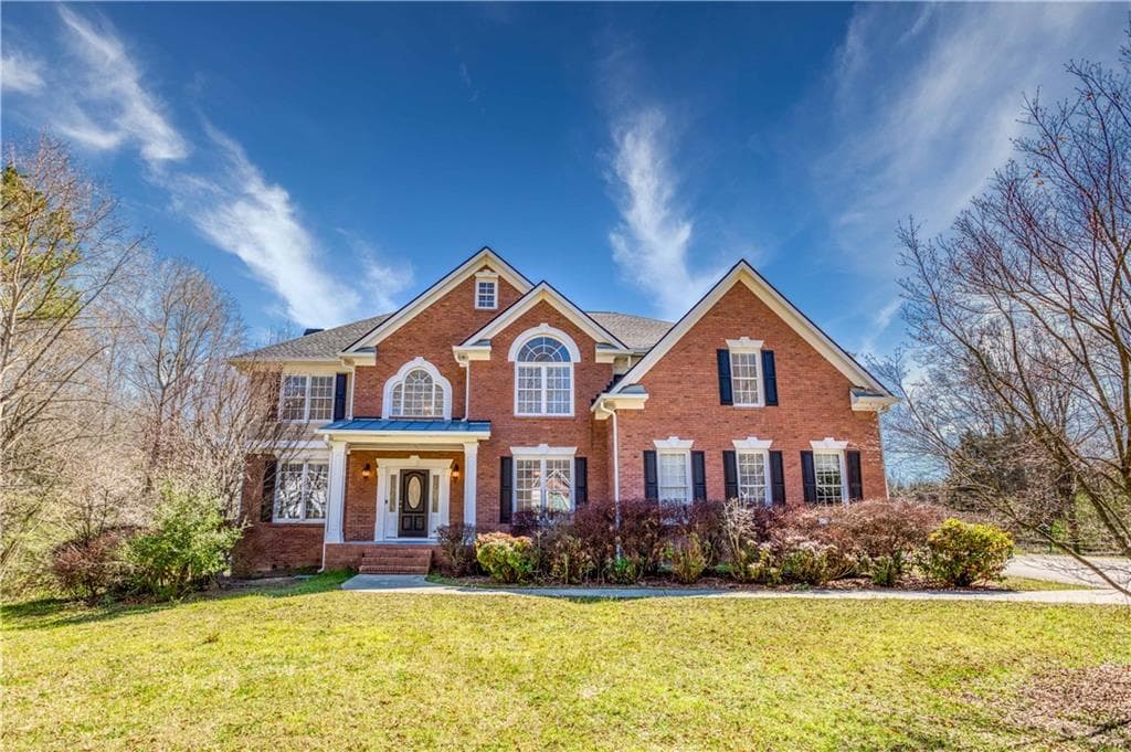 5 bedroom, 4 bathroom single family residence sold at 8531 Parkview Court, Monroe, GA 30656