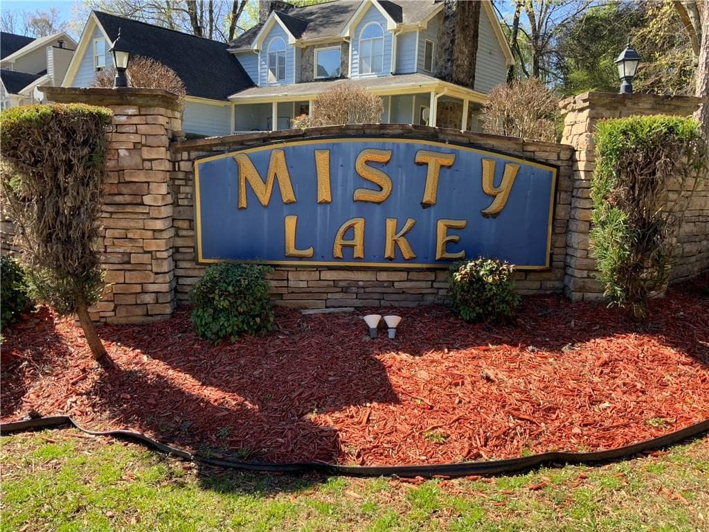 single family residence sold at 2332 Carrington Drive, Ellenwood, GA 30294
