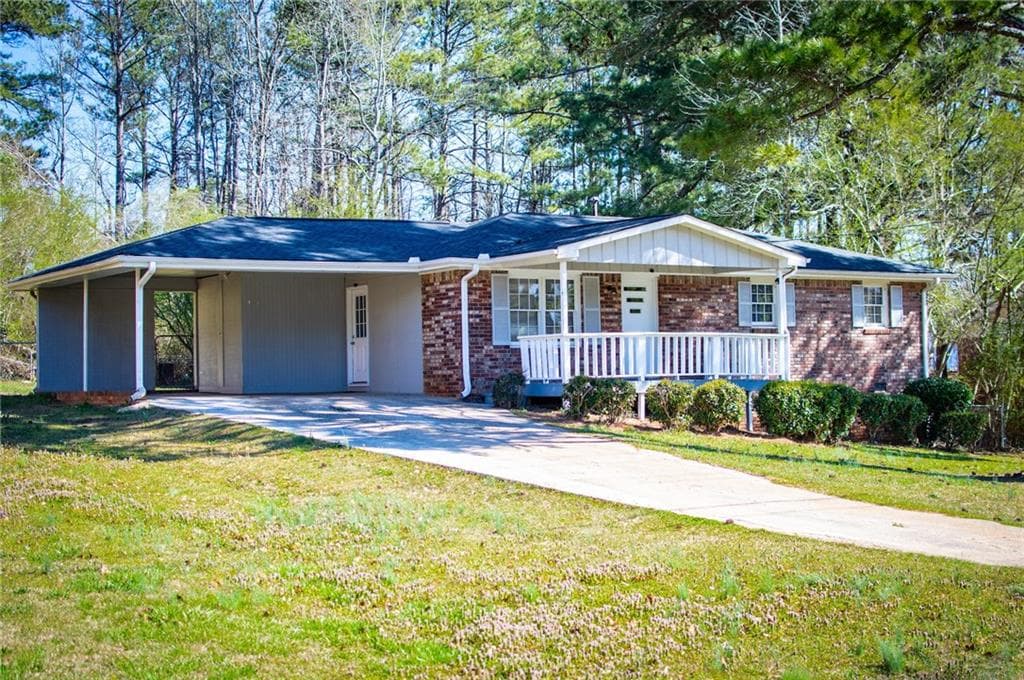3 bedroom, 2 bathroom single family residence sold at 5042 Central Church Road, Douglasville, GA 30135