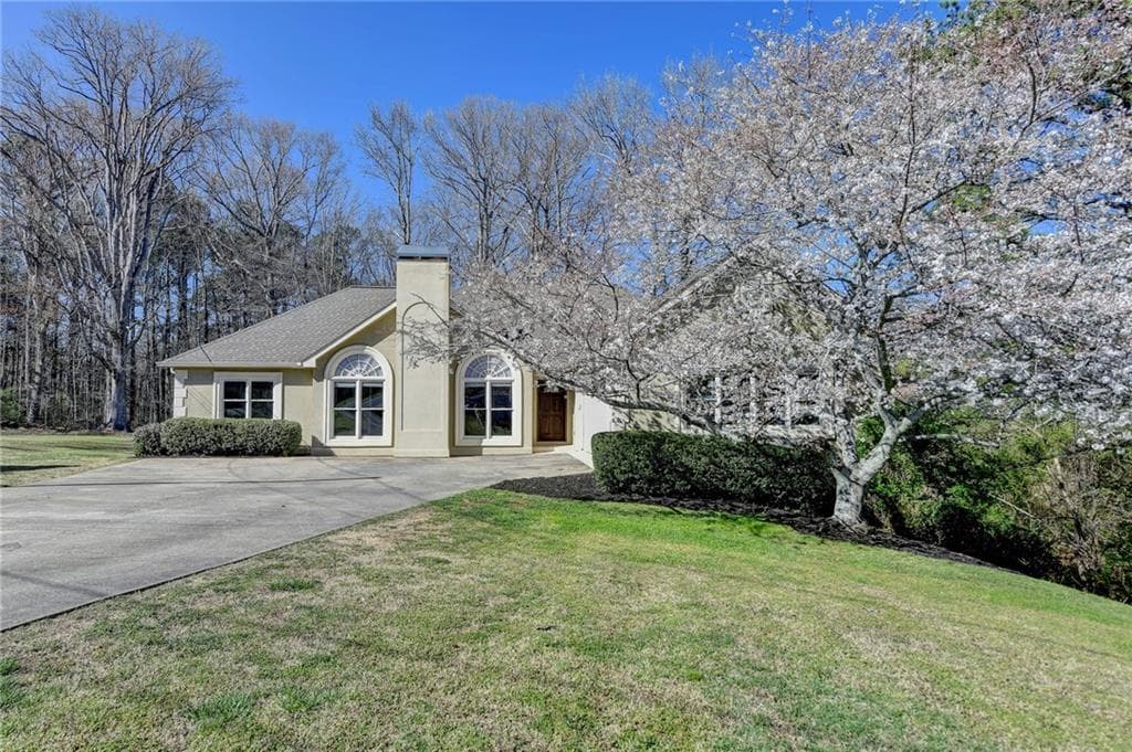 3 bedroom, 2 bathroom single family residence sold at 1450 Pinyon Place, Lawrenceville, GA 30043