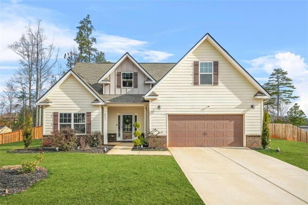 4 bedroom, 3 bathroom single family residence sold at 6441 Oakhurst Place, Fairburn, GA 30213