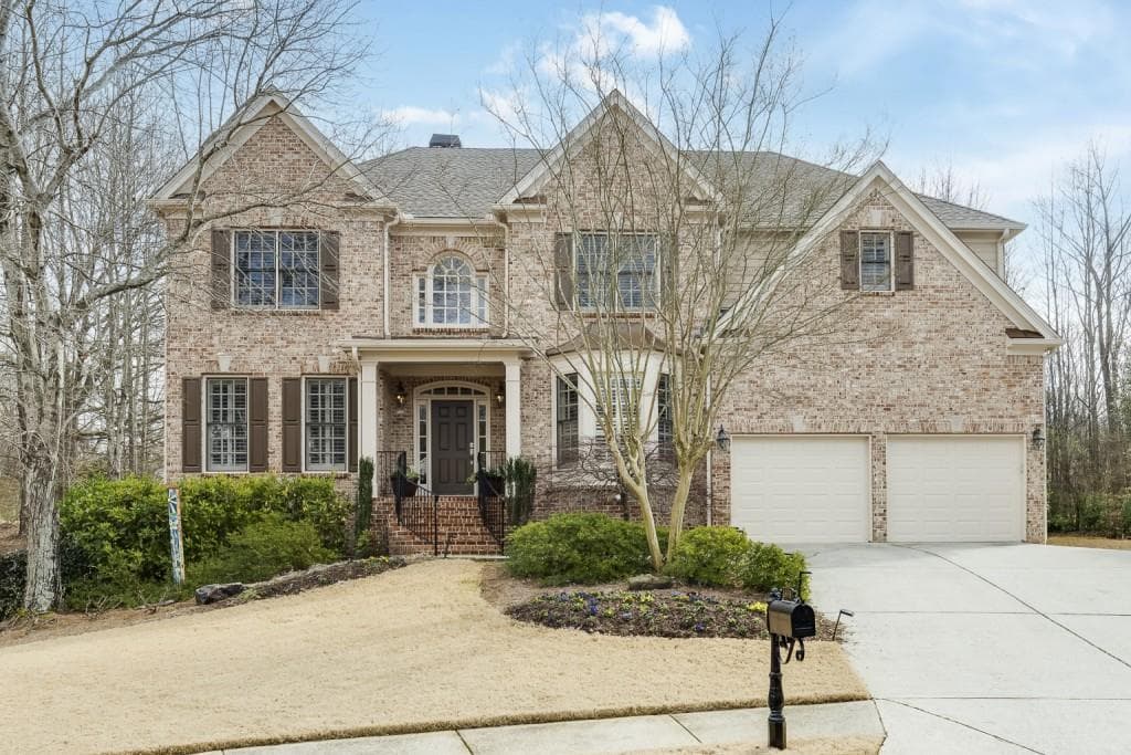 6 bedroom, 6 bathroom single family residence sold at 4859 Adams Walk, Atlanta, GA 30338
