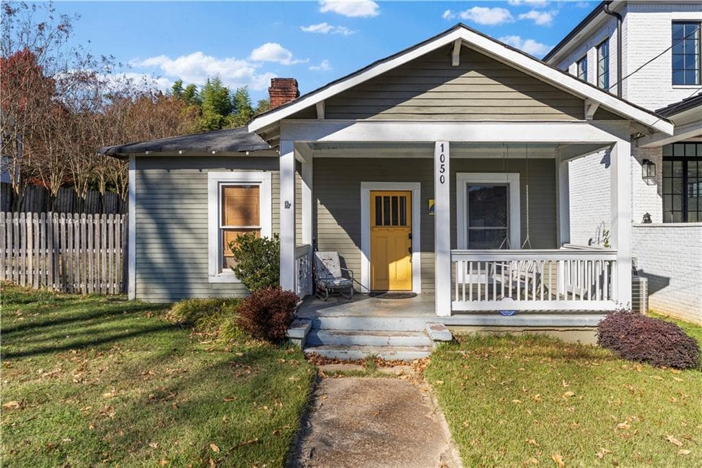 2 bedroom, 1 bathroom, 1,140 sq ft single family residence sold at 1050 Boulevard Drive, Atlanta, GA 30317