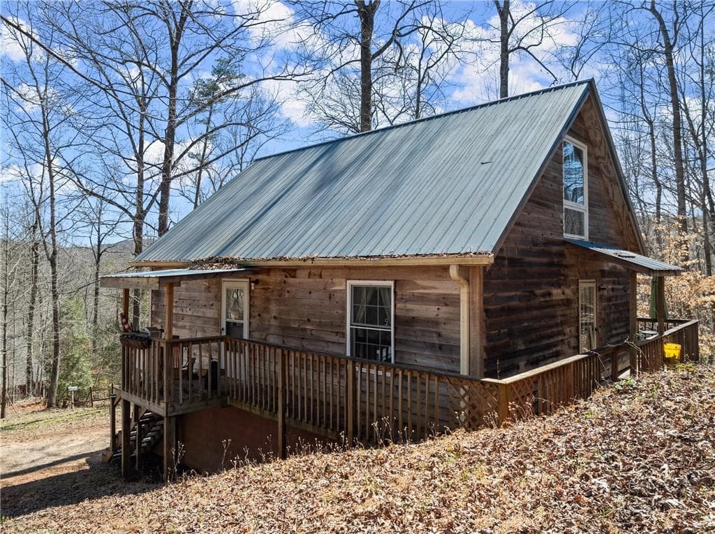 3 bedroom, 3 bathroom single family residence sold at 165 Clementine Drive, Dahlonega, GA 30533