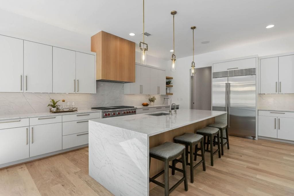 5 bedroom, 7 bathroom, 5,000 sq ft single family residence under contract at 1291 Sunderland Court, Atlanta, GA 30319 — photo 9