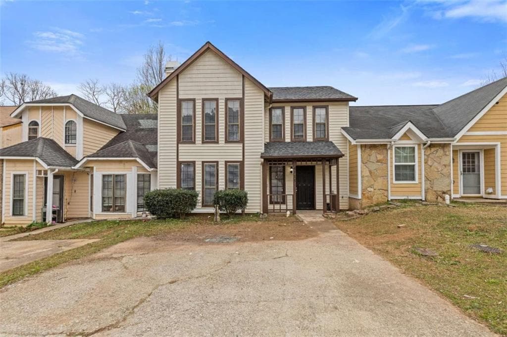 3 bedroom, 3 bathroom townhouse sold at 4715 Old Highgate Entry, Stone Mountain, GA 30083