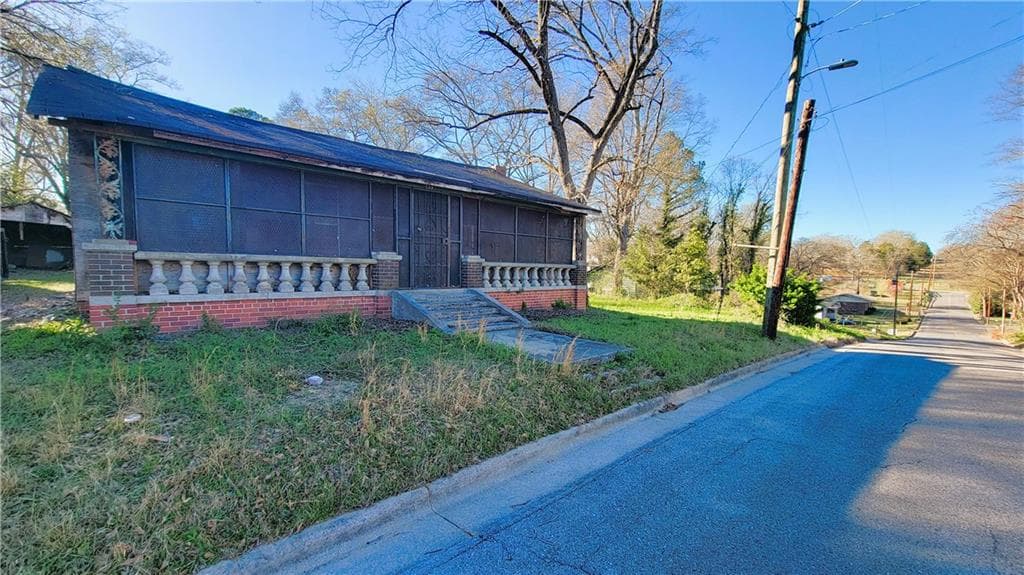 7 bedroom, 2 bathroom single family residence sold at 209 Church Street, Rome, GA 30161