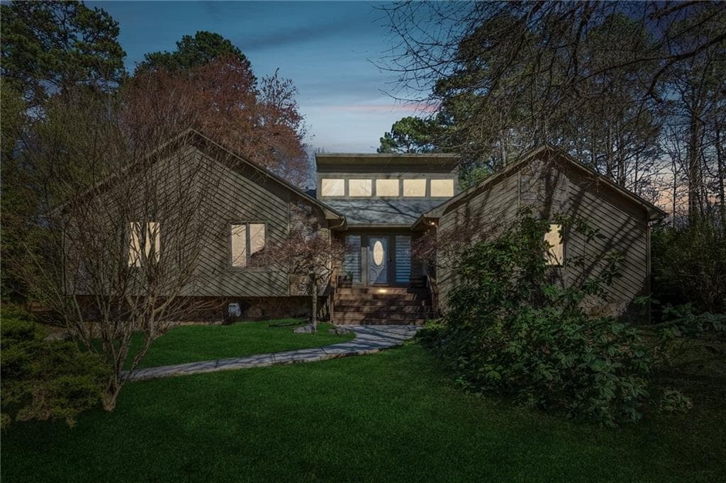 4 bedroom, 4 bathroom single family residence sold at 10015 Timberstone Road, Alpharetta, GA 30022