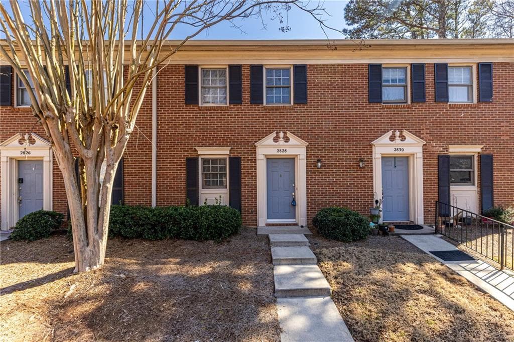 2 bedroom, 3 bathroom townhouse sold at 2828 Webb Bridge Road, Alpharetta, GA 30009