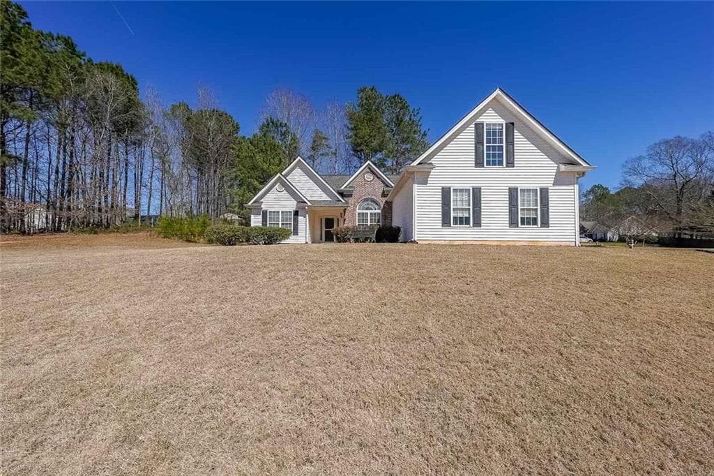 4 bedroom, 2 bathroom single family residence sold at 313 River Landing Drive, Monroe, GA 30656