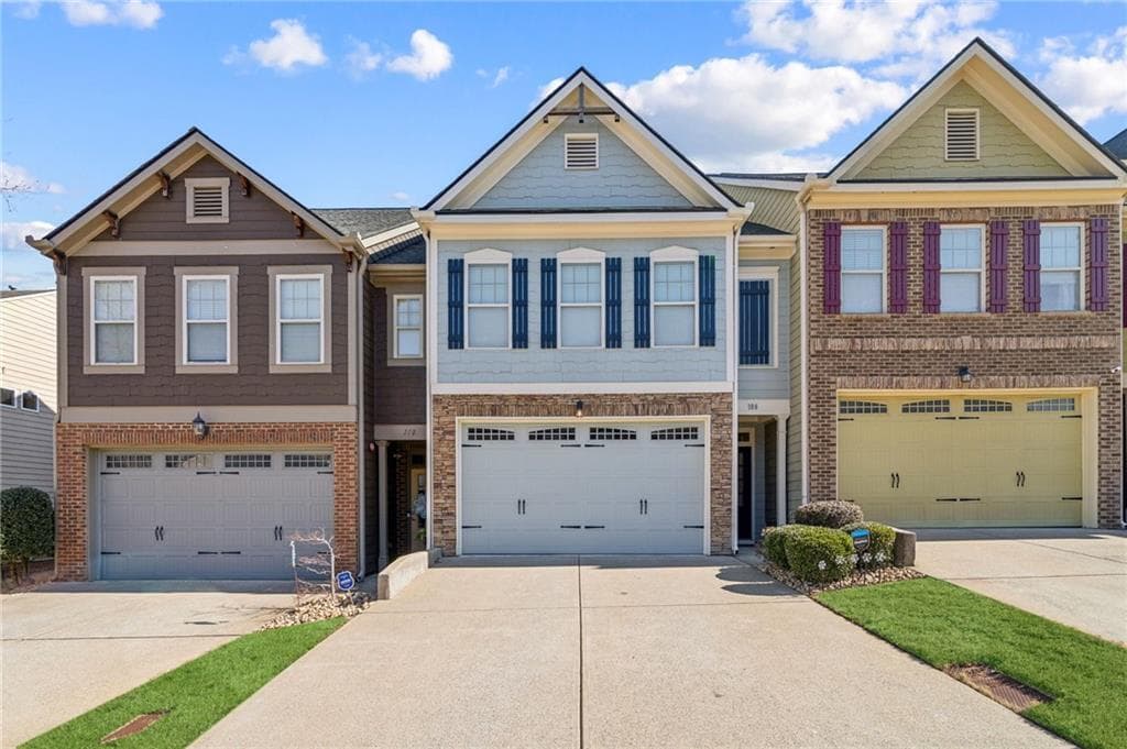 2 bedroom, 3 bathroom townhouse sold at 108 Kasey Drive, Woodstock, GA 30189