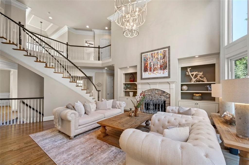 6 bedroom, 6 bathroom single family residence sold at 5120 Parkwood Oaks Lane, Smyrna, GA 30126