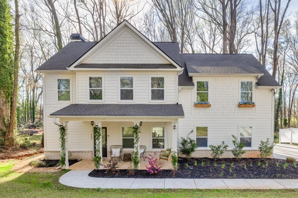 4 bedroom, 3 bathroom single family residence sold at 409 Greenwood Drive, Monroe, GA 30655