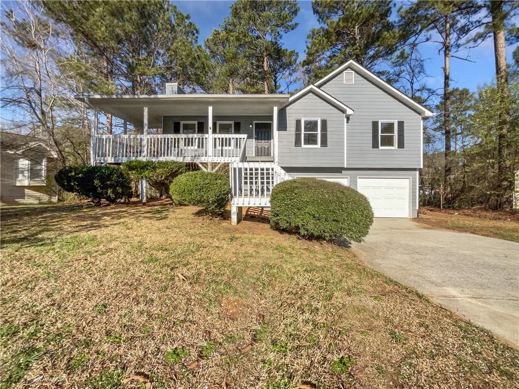 3 bedroom, 2 bathroom single family residence sold at 68 Silverthorne Pass, Douglasville, GA 30134