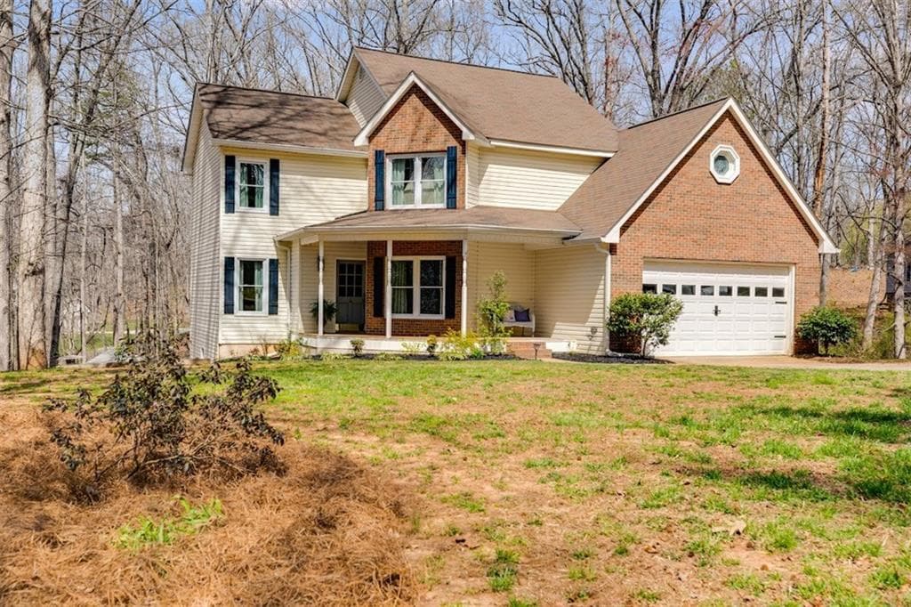 4 bedroom, 3 bathroom single family residence sold at 4 Oxford Court, Bremen, GA 30110