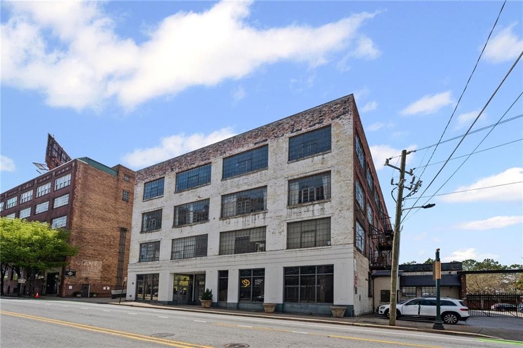 1 bedroom, 1 bathroom condominium sold at 434 Marietta Street 205, Atlanta, GA 30313