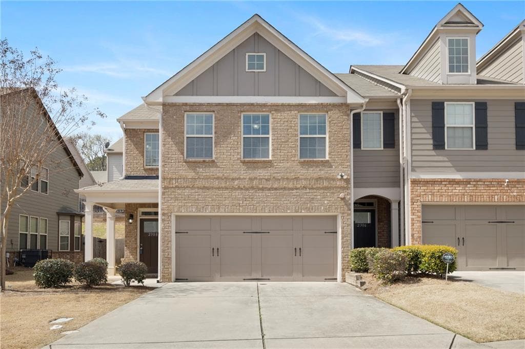 3 bedroom, 3 bathroom townhouse sold at 2308 Oakton Place, Smyrna, GA 30082