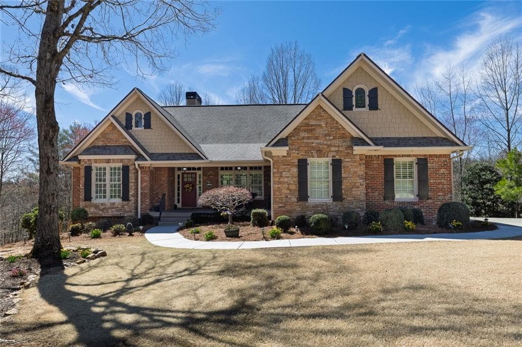 3 bedroom, 3 bathroom single family residence sold at 335 Town Creek Road, Talking Rock, GA 30175