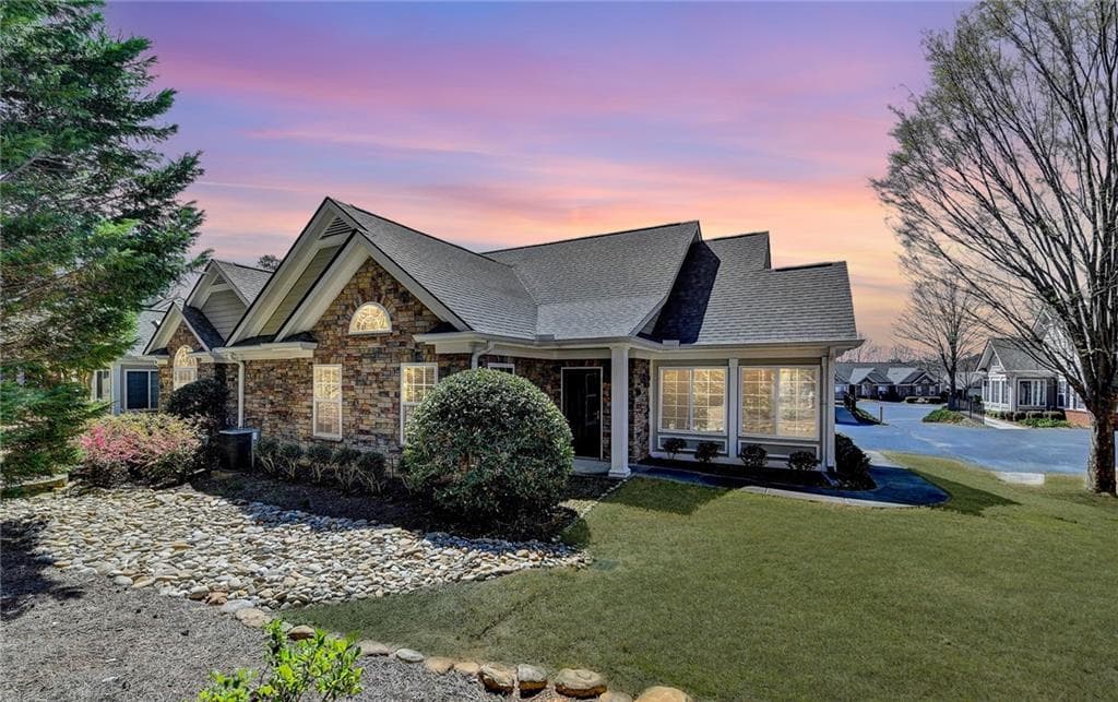 2 bedroom, 2 bathroom, 1,685 sq ft condominium sold at 1535 Duluth Highway 1001, Lawrenceville, GA 30043
