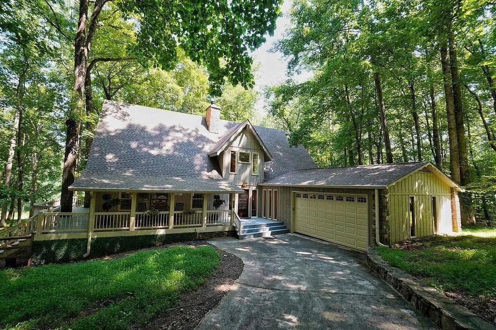 3 bedroom, 3 bathroom single family residence sold at 331 Crippled Oak Trail, Jasper, GA 30143