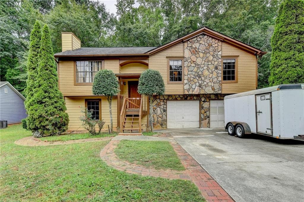1922 Marshes Glenn Drive, Norcross, GA 30071 — most recent listing photo