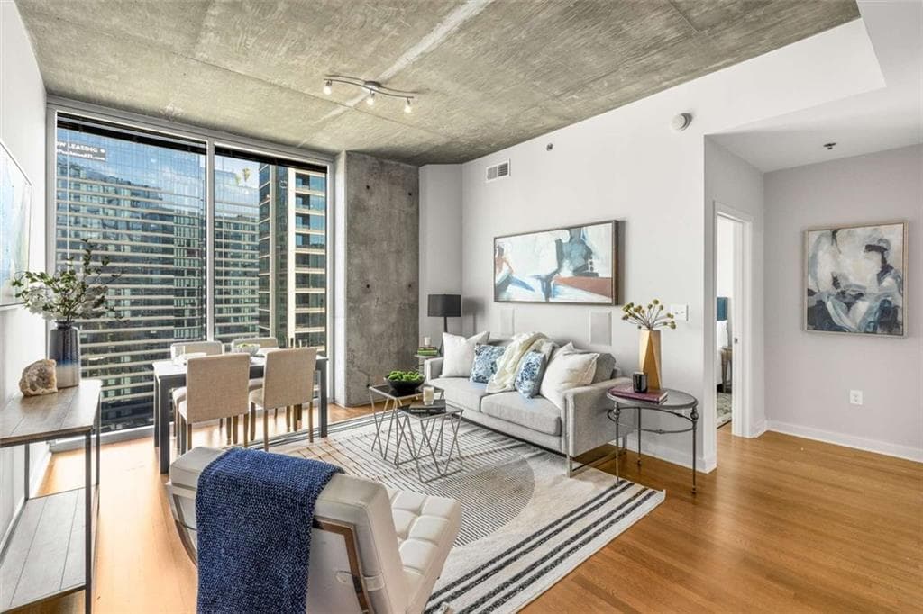 1 bedroom, 1 bathroom condominium sold at 855 Peachtree Street 1906, Atlanta, GA 30308