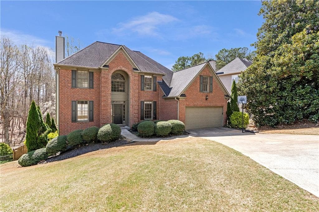 4 bedroom, 4 bathroom single family residence sold at 4950 Westbury Lane, Suwanee, GA 30024