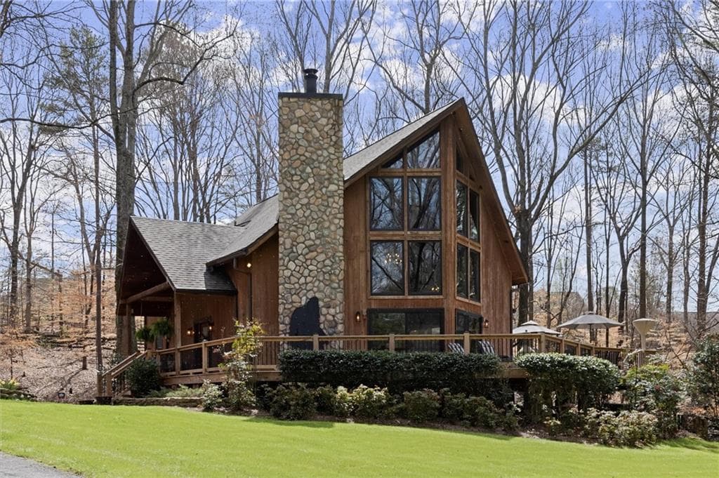 4 bedroom, 4 bathroom single family residence sold at 6660 Victory Drive, Acworth, GA 30102
