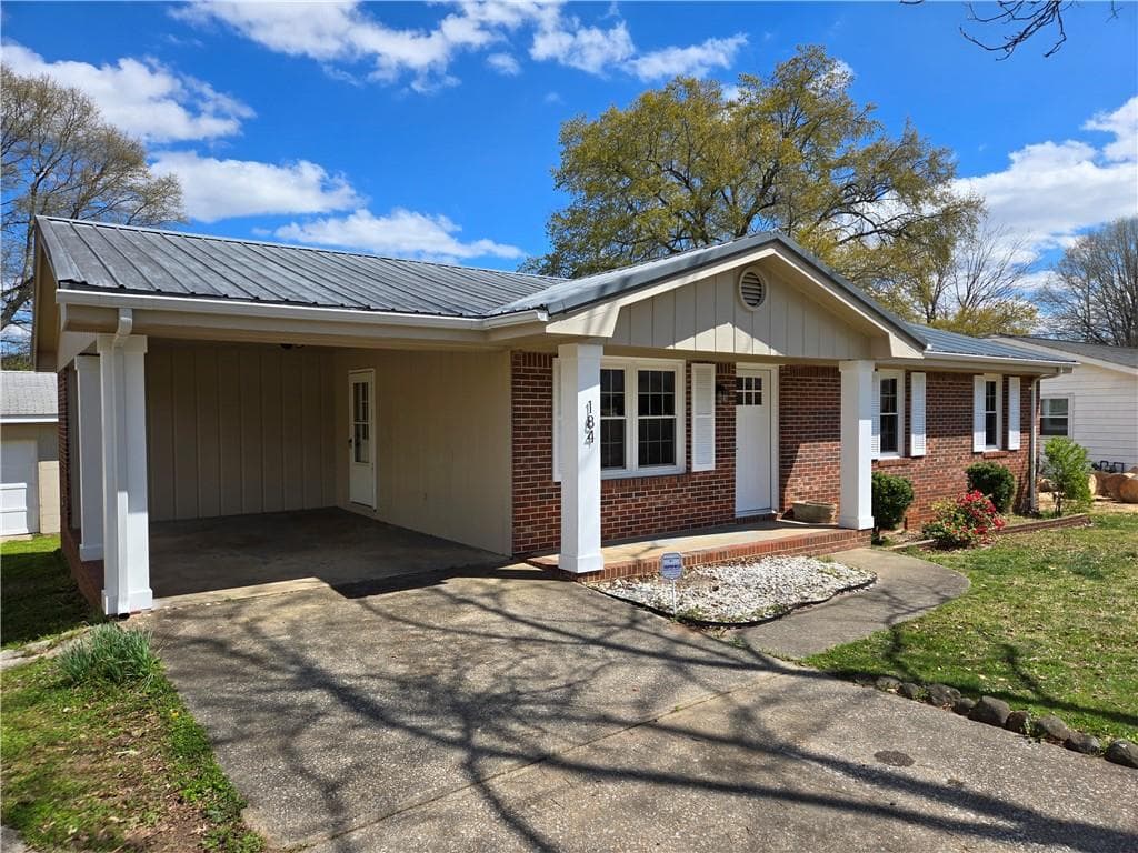 184 James Albert Johnson Avenue, Winder, GA 30680 — most recent listing photo