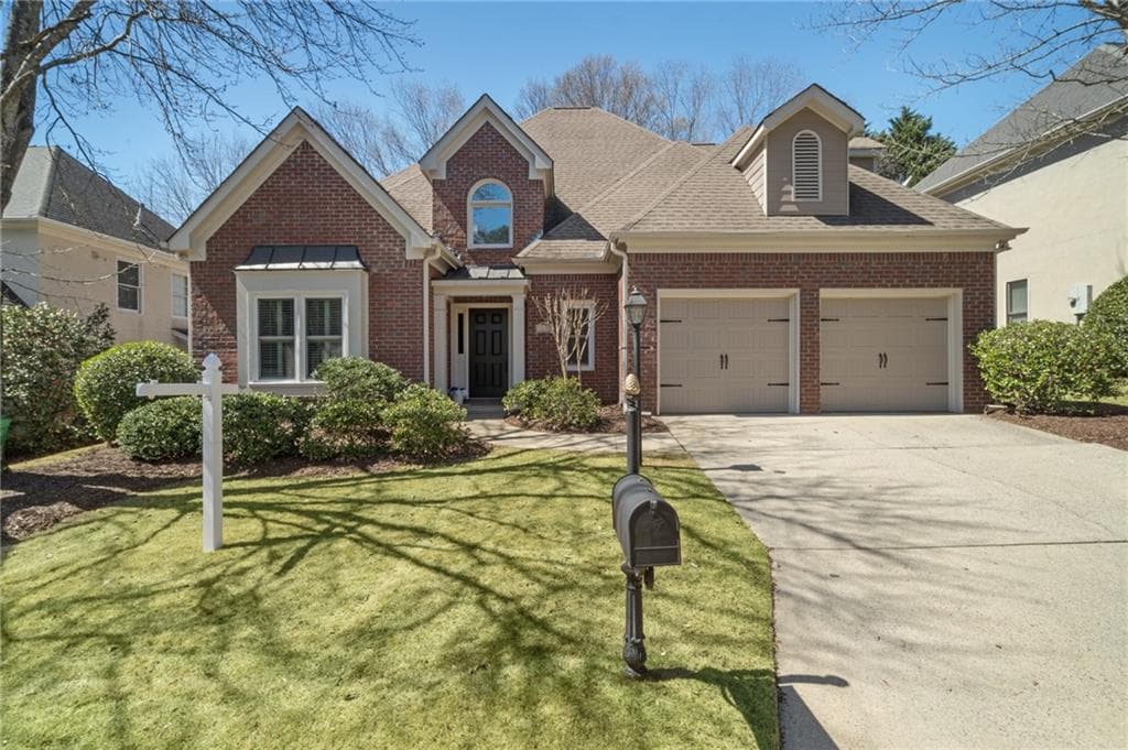 3 bedroom, 3 bathroom single family residence sold at 4530 Village Springs Run, Atlanta, GA 30338