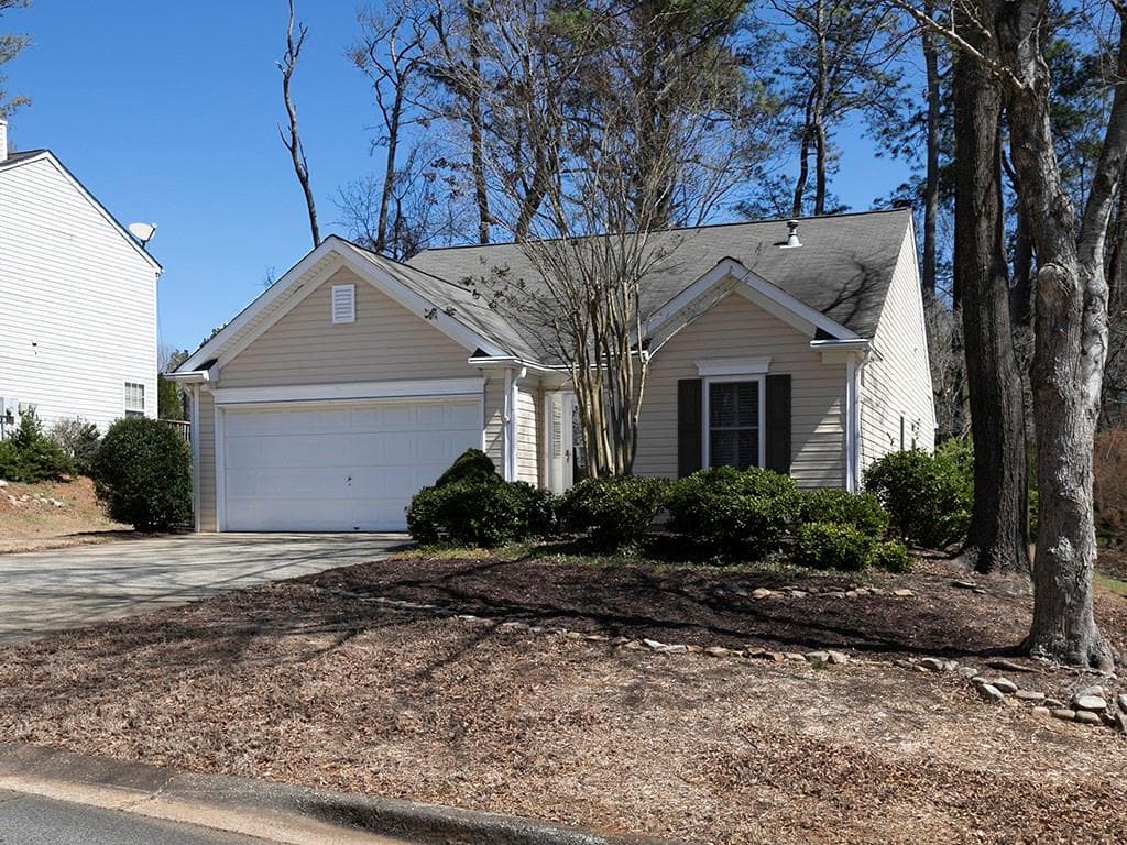 3 bedroom, 2 bathroom single family residence sold at 509 Carrington Court, Canton, GA 30115