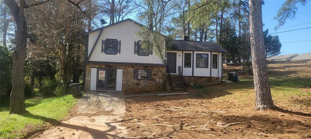4 bedroom, 2 bathroom, 1,837 sq ft single family residence sold at 1 HIDDEN VALLEY Drive, Lawrenceville, GA 30044