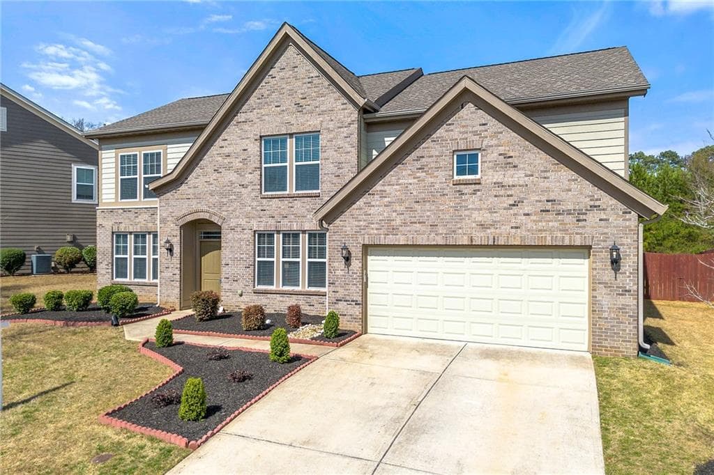 4 bedroom, 3 bathroom single family residence sold at 3663 Thackary Drive, Powder Springs, GA 30127