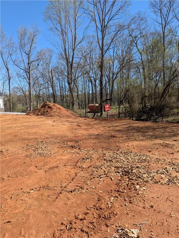 4 bedroom, 3 bathroom, 2,829 sq ft single family residence under contract at 6145 Grindle Road, Cumming, GA 30041 — photo 2